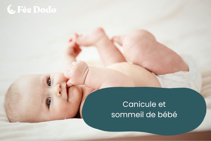 bébé sur le dos en couche