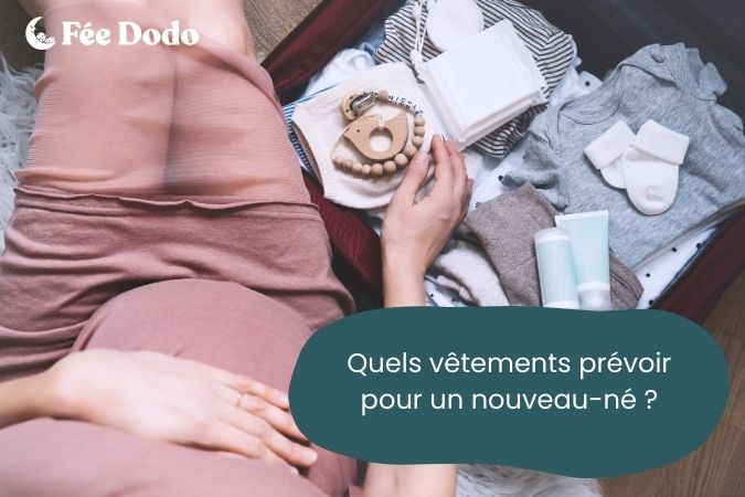 Maman enceinte avec sa valise